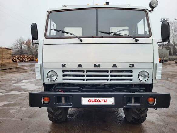 1999 КамАЗ 4310, белый, 2950000 рублей - вид 6