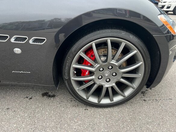 2010 Maserati GranCabrio I, серый, 7900000 рублей - вид 19