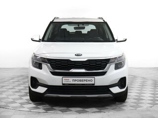 2021 Kia Seltos I, белый, 1844000 рублей, вид 2