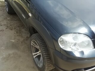 2018 Chevrolet Niva I Рестайлинг, чёрный, 1000000 рублей, вид 4