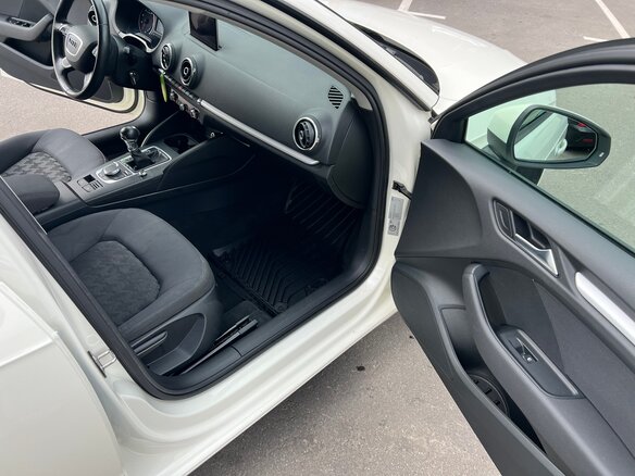 2013 Audi A3 III (8V), белый, 1350000 рублей - вид 9
