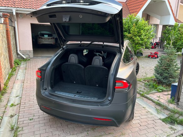2018 Tesla Model X 100D I, серый, 4550000 рублей - вид 14