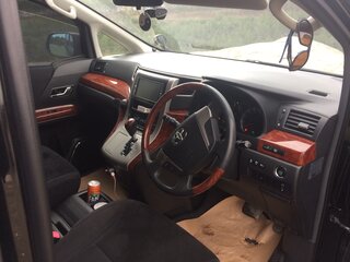 2010 Toyota Vellfire I, чёрный, 2100000 рублей, вид 5