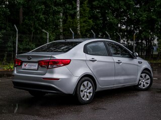 2015 Kia Rio III, серебристый, 705000 рублей, вид 2