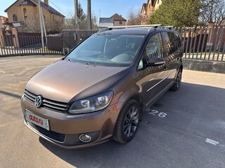 2011 Volkswagen Touran I Рестайлинг 2, коричневый, 1600000 рублей, вид 1