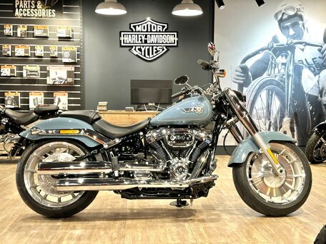 2024 Harley-Davidson Fat Boy, голубой, 3800000 рублей, вид 2