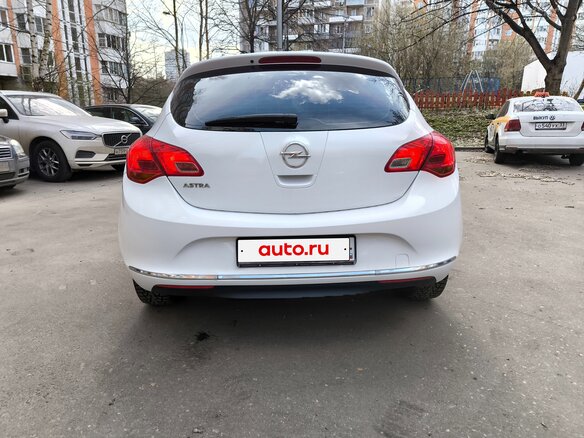 2012 Opel Astra J Рестайлинг, белый, 710000 рублей - вид 7