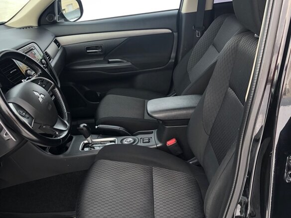 2014 Mitsubishi Outlander III Рестайлинг, чёрный - вид 11