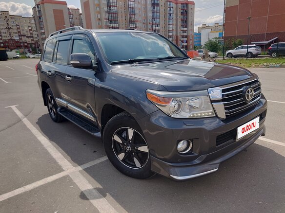2012 Toyota Land Cruiser 200 Series Рестайлинг 1, серый, 3200000 рублей - вид 2
