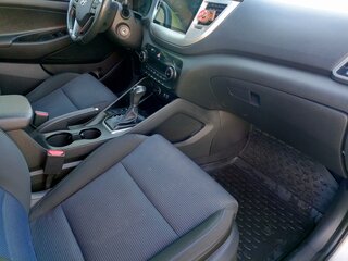 2017 Hyundai Tucson III, серебристый, 1690000 рублей, вид 4