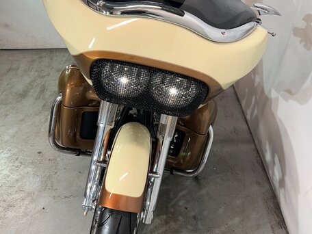 2011 Harley-Davidson CVO Road Glide, бежевый, 1430000 рублей, вид 3