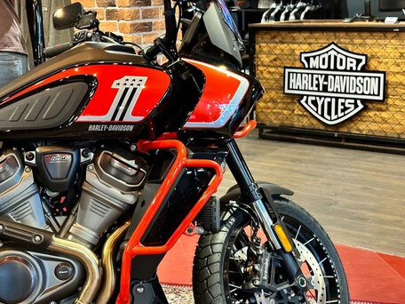 2025 Harley-Davidson CVO Pan America, синий, 4400000 рублей, вид 3
