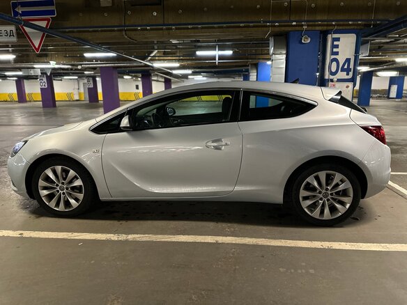 2012 Opel Astra GTC J Рестайлинг, серебристый, 990000 рублей - вид 18