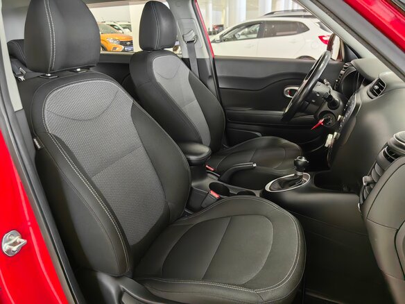 2018 Kia Soul II Рестайлинг, красный - вид 6