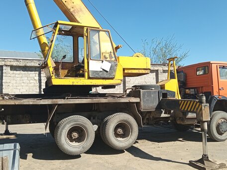 2008 КамАЗ 43118, оранжевый, 3700000 рублей, вид 1