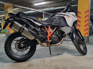 2017 KTM 1090 Adventure R, белый, 890000 рублей, вид 5