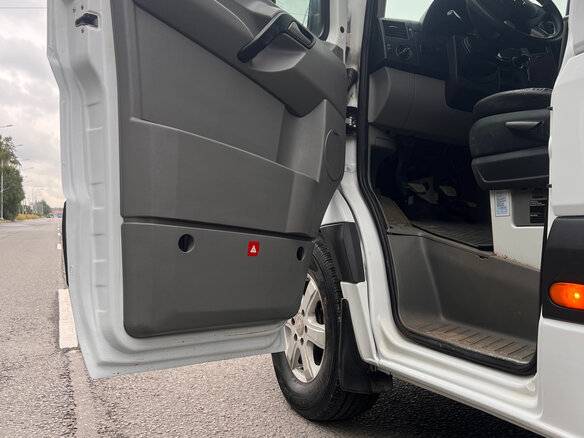 2009 Mercedes-Benz Sprinter, белый, 2600000 рублей - вид 13