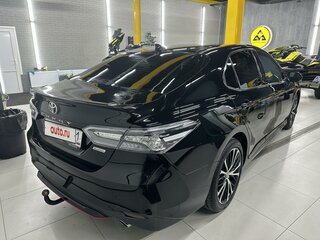 2020 Toyota Camry VIII (XV70), чёрный, 3850000 рублей, вид 3
