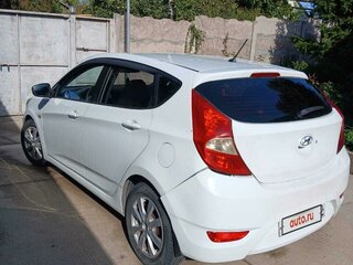 2012 Hyundai Solaris I, белый, 700000 рублей, вид 4
