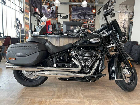 2021 Harley-Davidson Heritage, чёрный, 3500000 рублей, вид 2