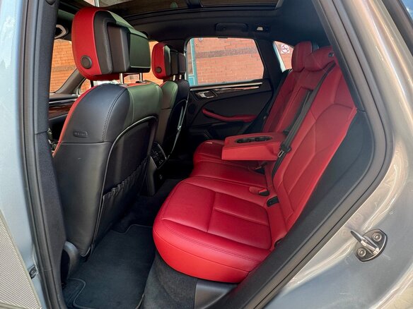 2019 Porsche Macan S I Рестайлинг, серебристый, 5190000 рублей - вид 14