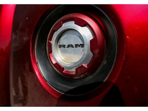 2018 Dodge RAM IV (DS/DJ), красный - вид 4