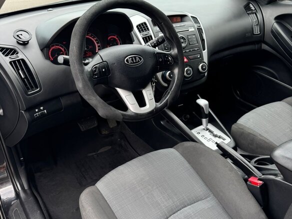 2010 Kia Ceed I, чёрный, 830000 рублей - вид 11