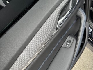 2018 BMW 5 серии 530i xDrive VII (G30/G31/G38), чёрный, 3300000 рублей, вид 5
