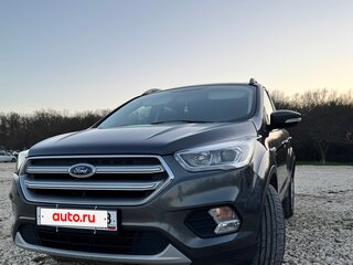 2018 Ford Kuga II Рестайлинг, бежевый, 1700000 рублей, вид 1