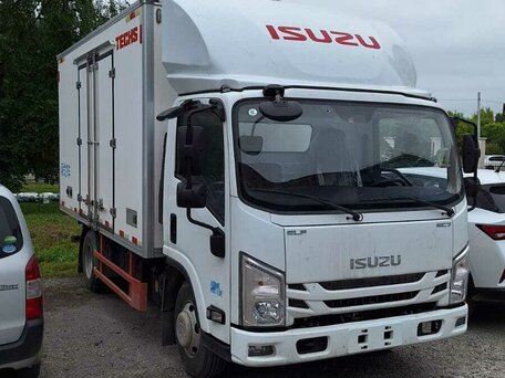 2023 Isuzu Elf (N-series), белый, 3650000 рублей, вид 1
