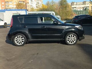 2017 Kia Soul II Рестайлинг, чёрный, 1690000 рублей, вид 4