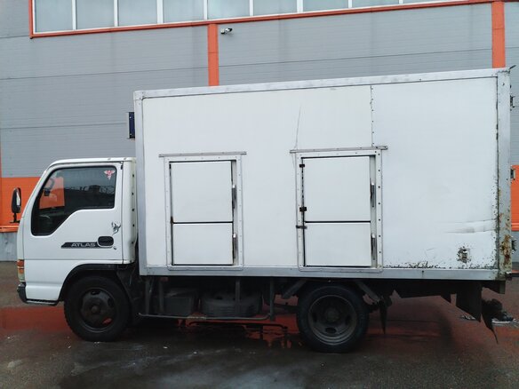 1988 Nissan Atlas, белый, 920000 рублей - вид 11