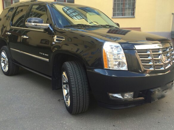 2011 Cadillac Escalade III, чёрный