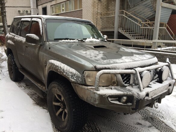 2005 Nissan Patrol V (Y61) Рестайлинг, серый