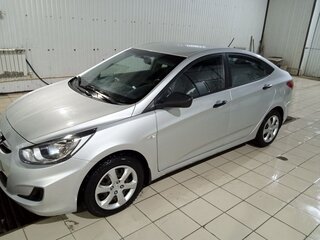 2014 Hyundai Solaris I, серебристый, 1150000 рублей, вид 3