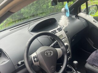 2006 Toyota Yaris II, серебристый, 665000 рублей, вид 4