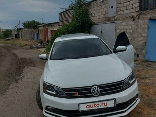 2015 Volkswagen Jetta VI Рестайлинг, белый, 1800000 рублей, вид 3