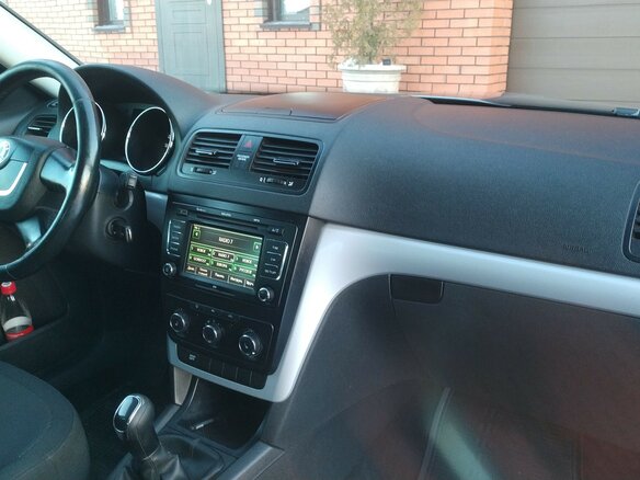 2012 Skoda Yeti I, серый, 740000 рублей - вид 6