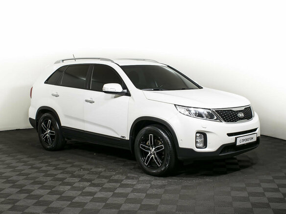 2016 Kia Sorento II Рестайлинг, белый - вид 2