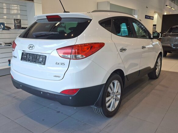 2012 Hyundai ix35 I, белый - вид 3