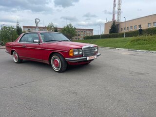1979 Mercedes-Benz W123 230, красный, 2100000 рублей, вид 2