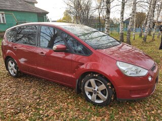 2008 Ford S-MAX I, красный, 830000 рублей, вид 4