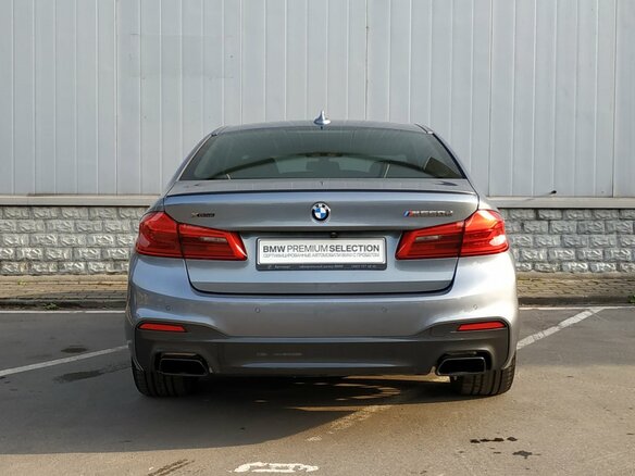 2018 BMW 5 серии M550d xDrive VII (G30/G31/G38), серый - вид 3