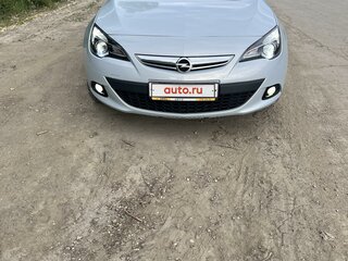 2014 Opel Astra GTC J Рестайлинг, белый, 900000 рублей, вид 2