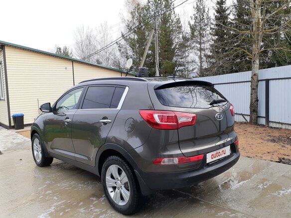 2012 Kia Sportage III, коричневый, 1500000 рублей - вид 2