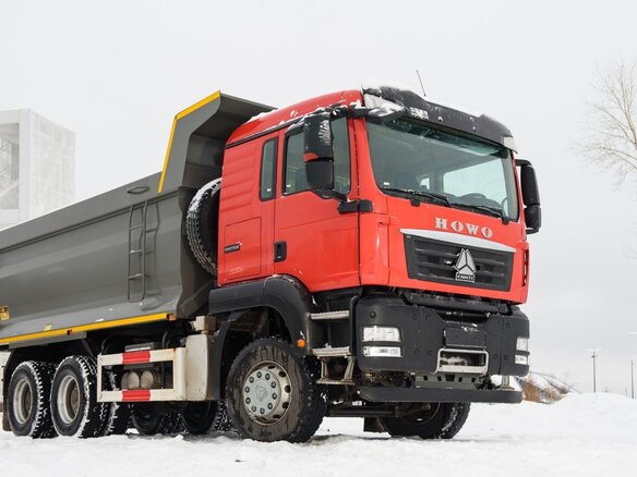 2023 Sinotruk Howo T5G, красный, 8798650 рублей - вид 1
