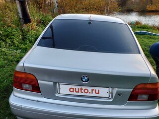 2000 BMW 5 серии 520i IV (E39) Рестайлинг, серебристый, 350000 рублей, вид 4