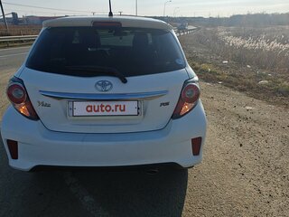 2016 Toyota Vitz III (XP130) Рестайлинг, белый, 1000000 рублей, вид 4