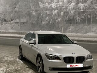 2012 BMW 7 серии Long 750Li xDrive V (F01/F02/F04), белый, 2200000 рублей, вид 3