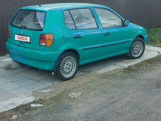 1995 Volkswagen Polo III, зелёный, 400000 рублей, вид 2